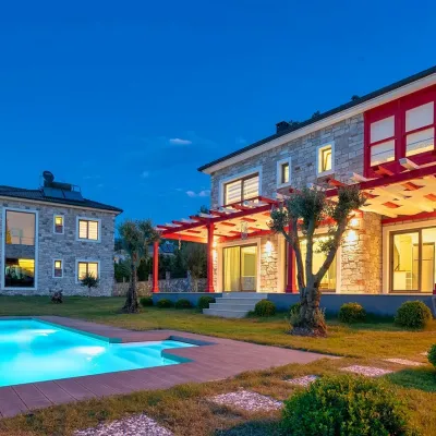 Troy Pearl Dekoratif Taş Villa Uygulaması
